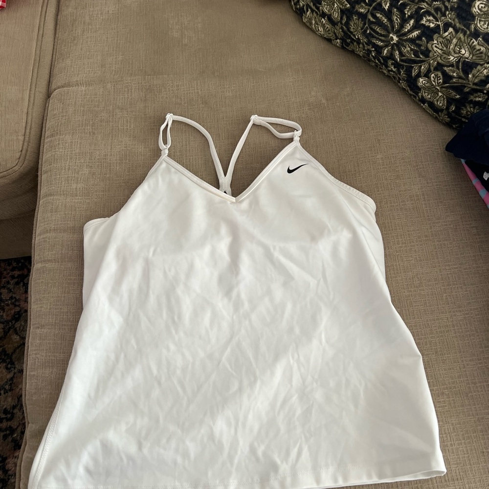 NikeCourt Dri-FIT Advantage Women's White Tennis Tank Top Size M